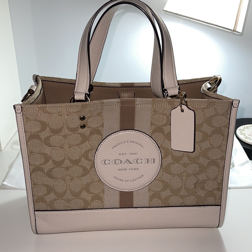 Coach Dempsey Carryall